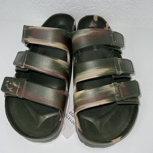 Sun + Stone Camo Mens Bowie Sandal Army Camo Beach Coastal Slip On Slide Sandal - Picture 3 of 4